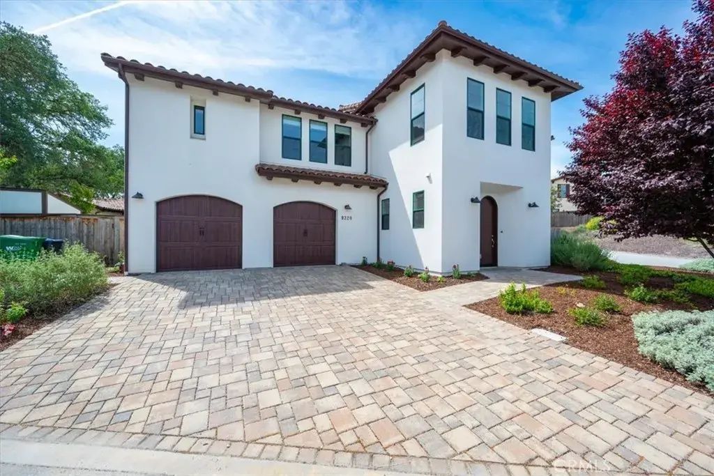 9320 Via Castillo, Atascadero