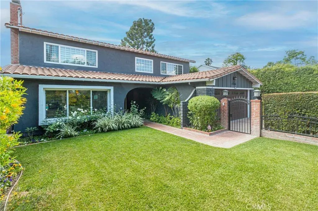 1622 W Oak, Burbank