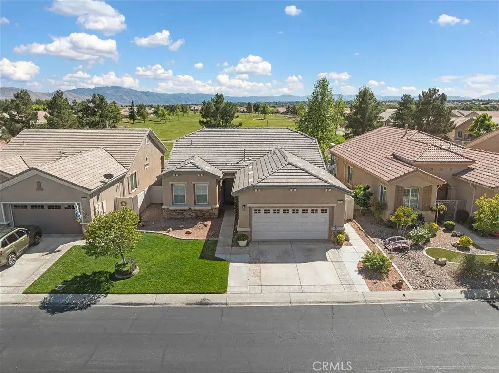 10812 Katepwa Street, Apple Valley