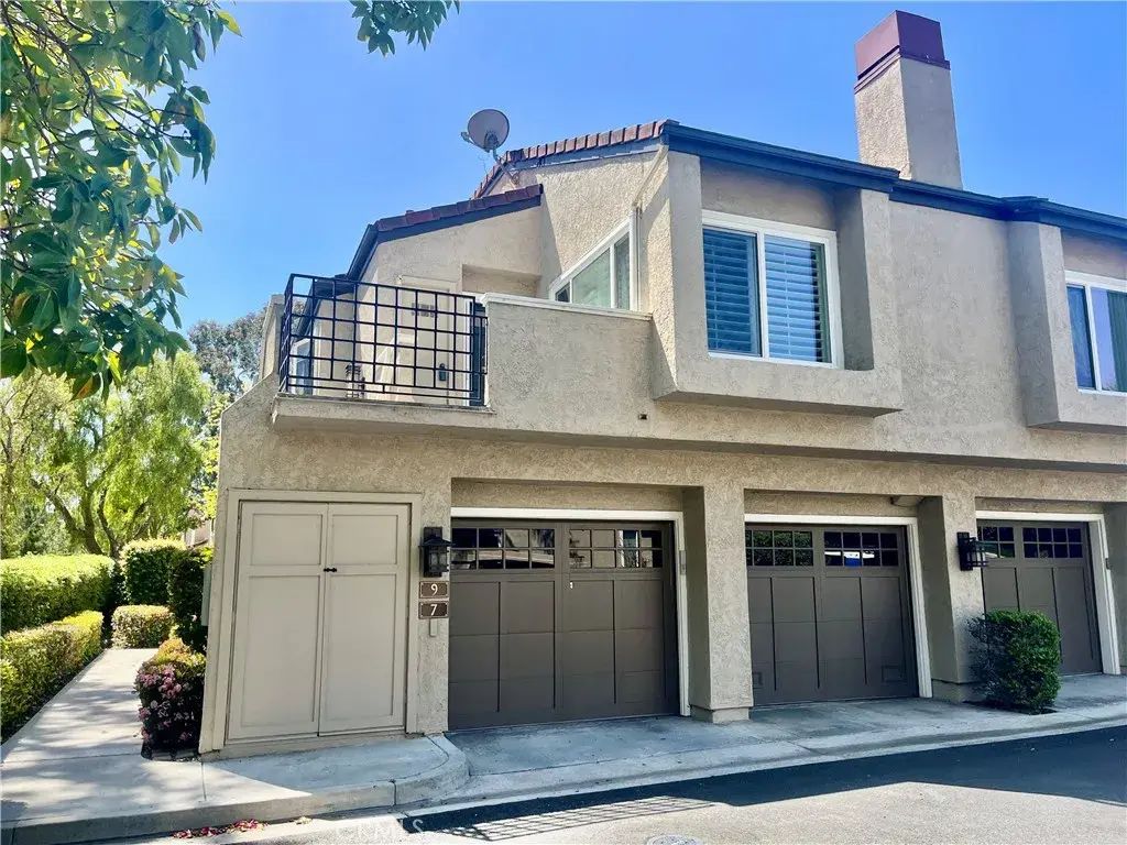 9 Stanford Court 102, Irvine