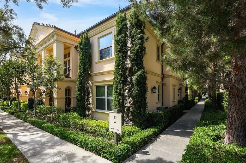 67 Kempton, Irvine