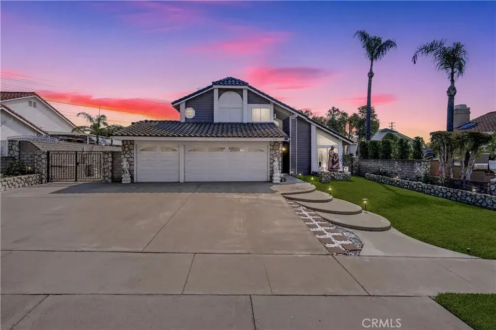 1778 Sunnybrook, Upland