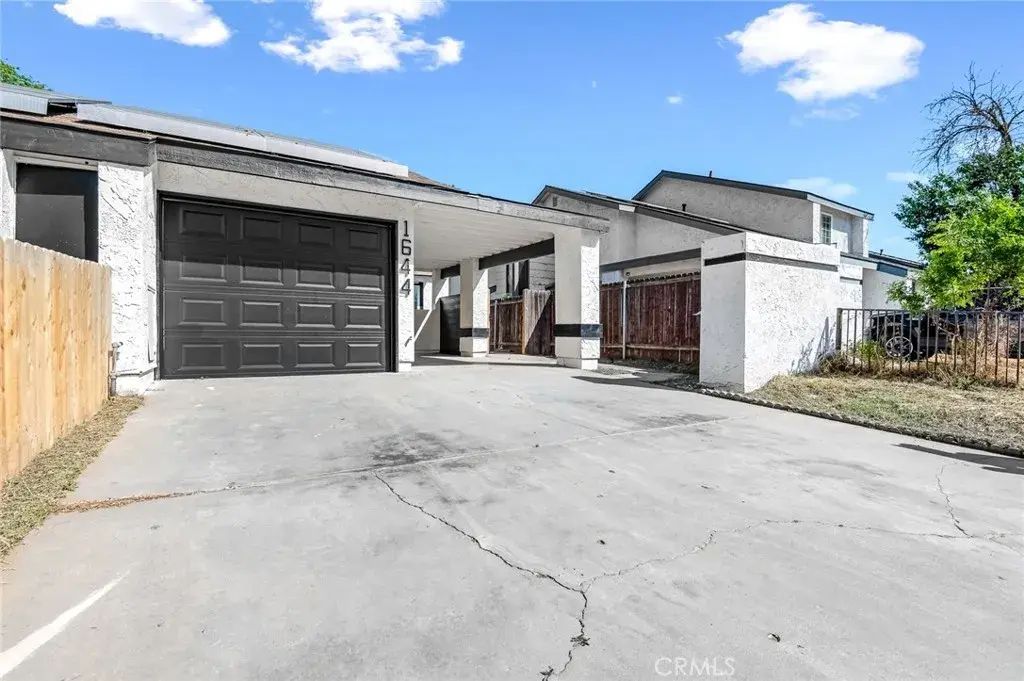1644 N Tipton, Visalia