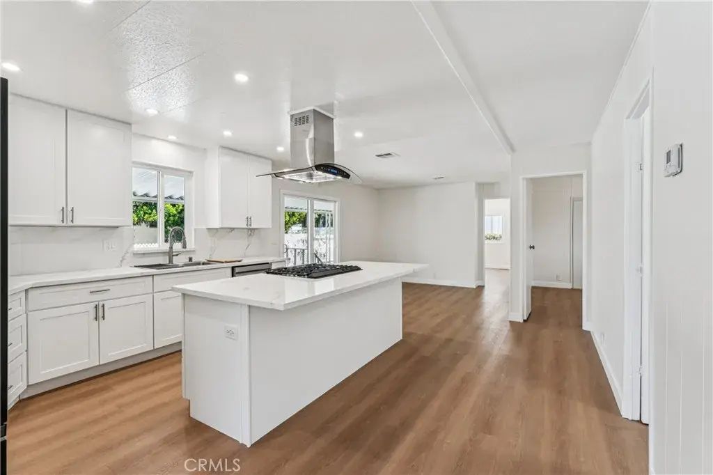929 E Foothill 144, Upland
