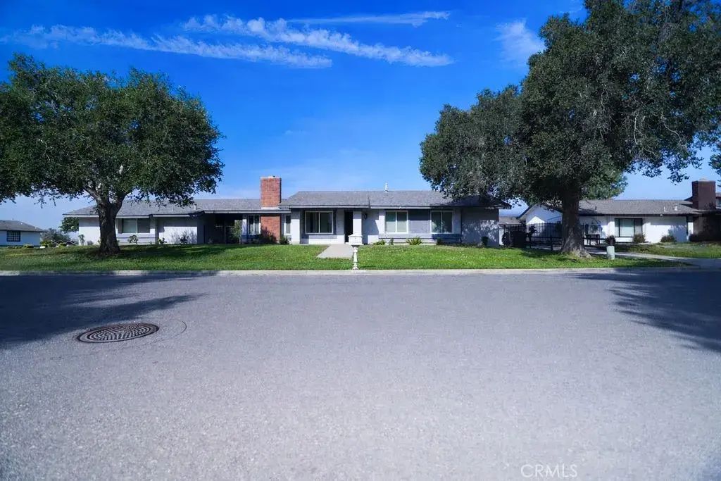 6071 Horse Canyon, Jurupa Valley