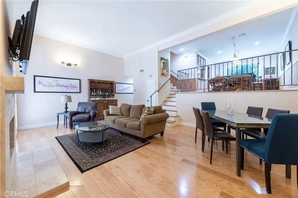 5477 Nestle Avenue 26, Tarzana