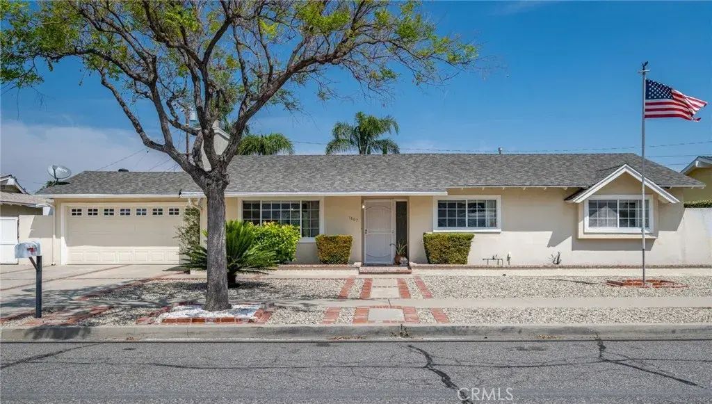 1607 Blackwall, Simi Valley