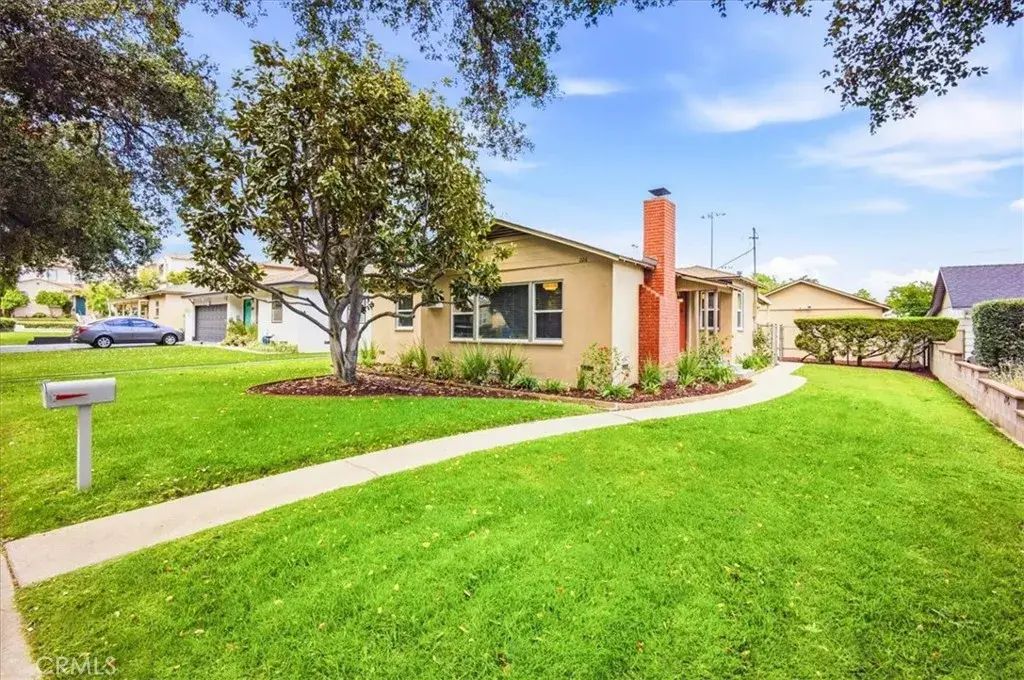 226 Sultana, Upland