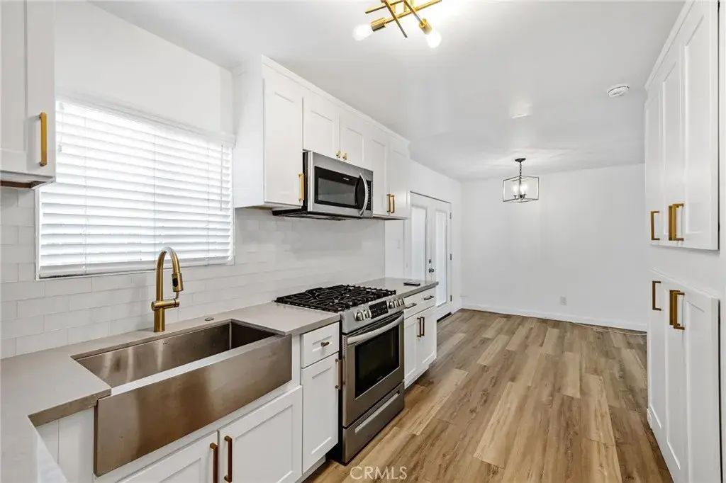410 E Plymouth, Long Beach