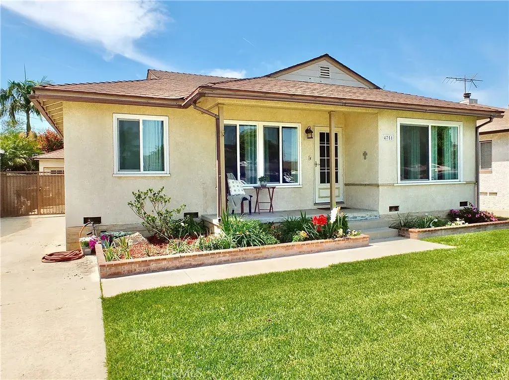 4751 N Bellflower Boulevard, Long Beach