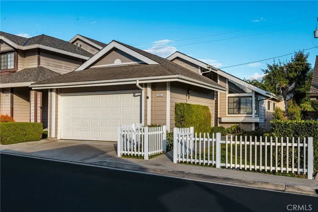 12557 Wedgwood Circle, Tustin