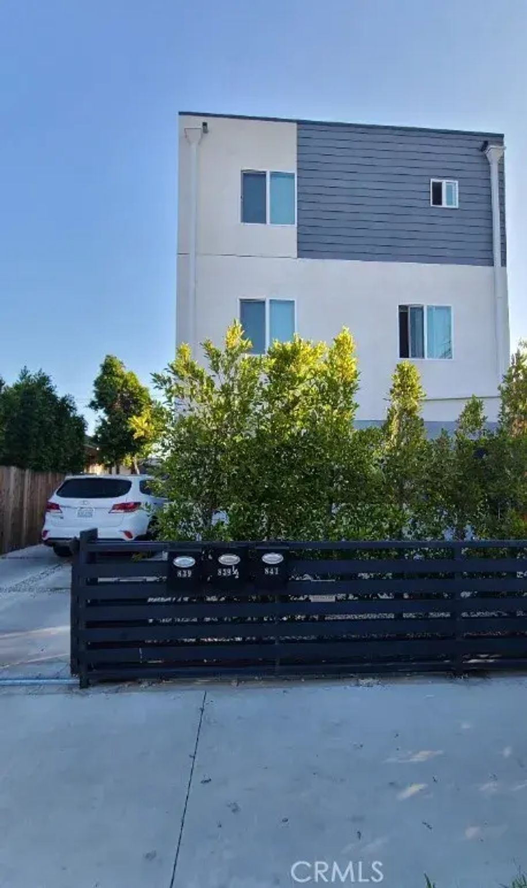 839 E 32nd, Los Angeles