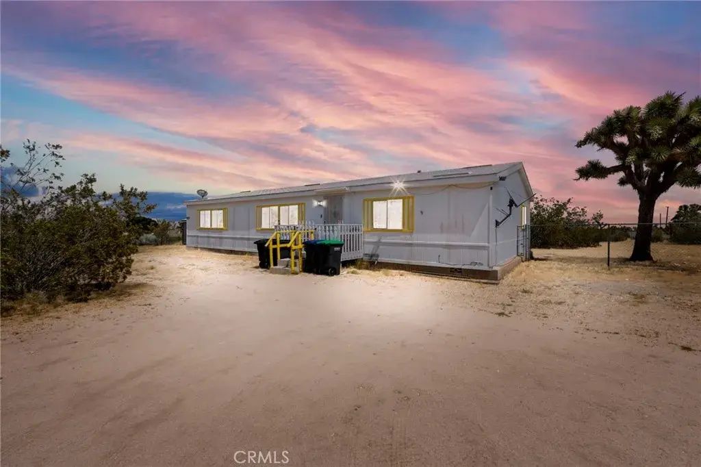 12837 Hacienda, Phelan