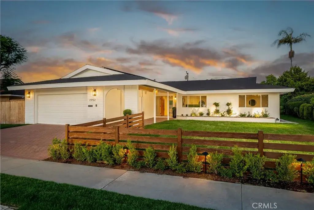 2952 Java Road, Costa Mesa