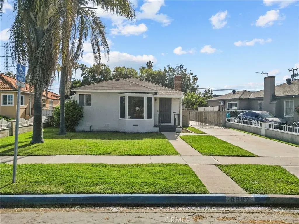 6962 Gale, Long Beach