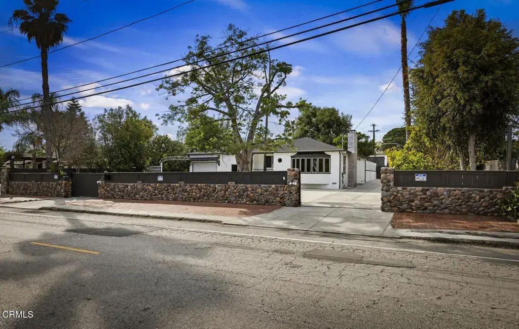 11211 Osborne Street, Sylmar