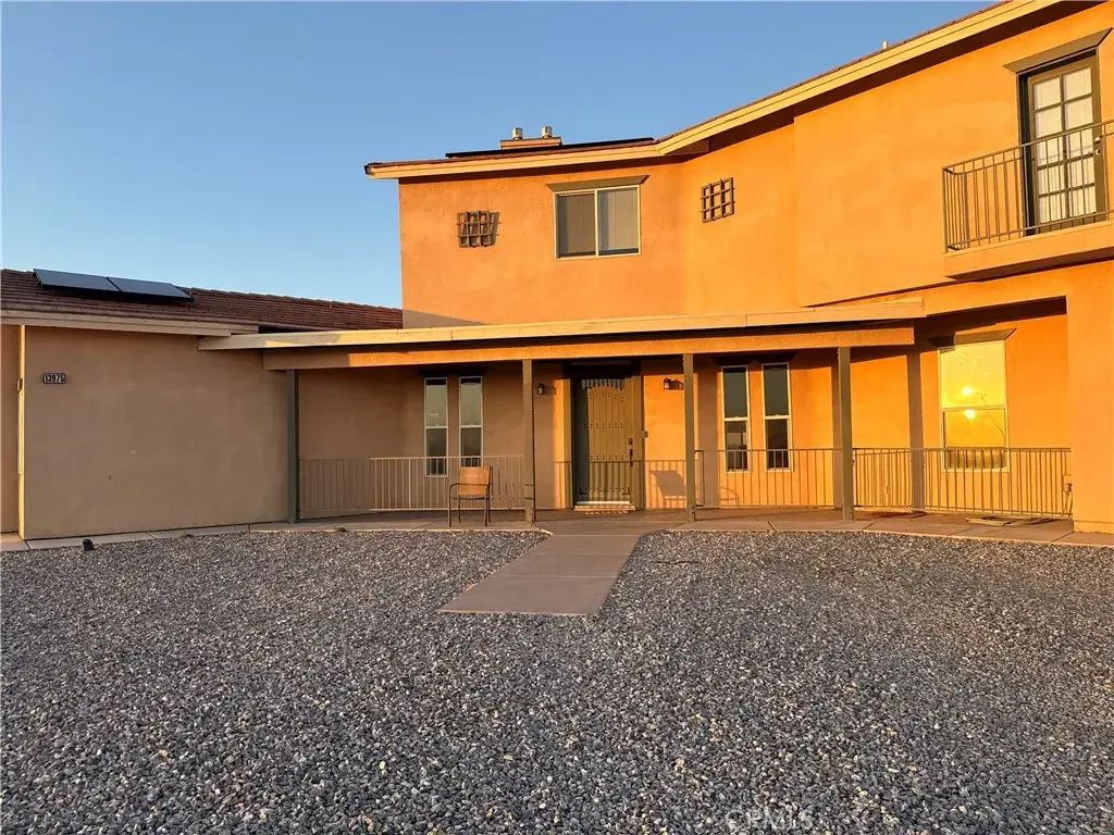 13975 Barker, Apple Valley