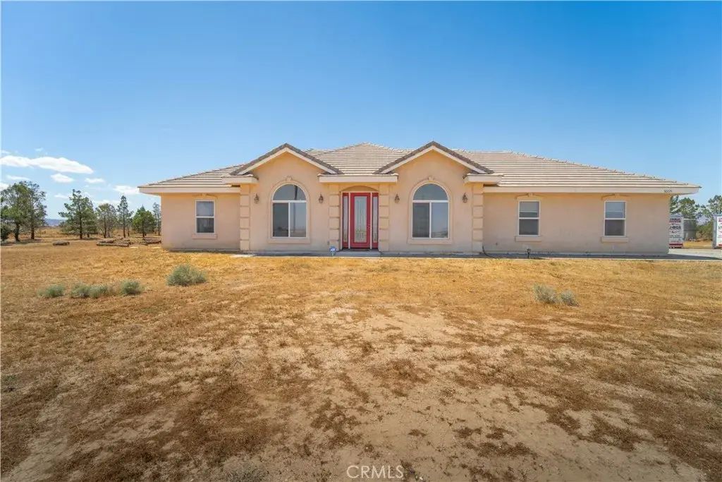 50725 70th West, Lancaster