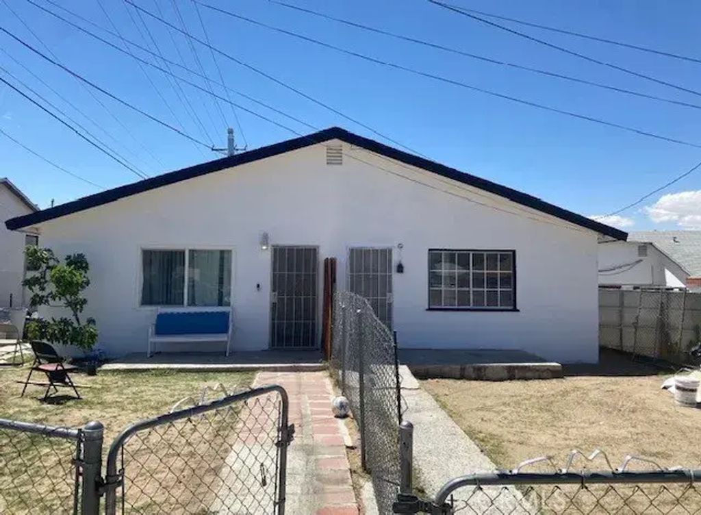 210 Avenue D, Barstow
