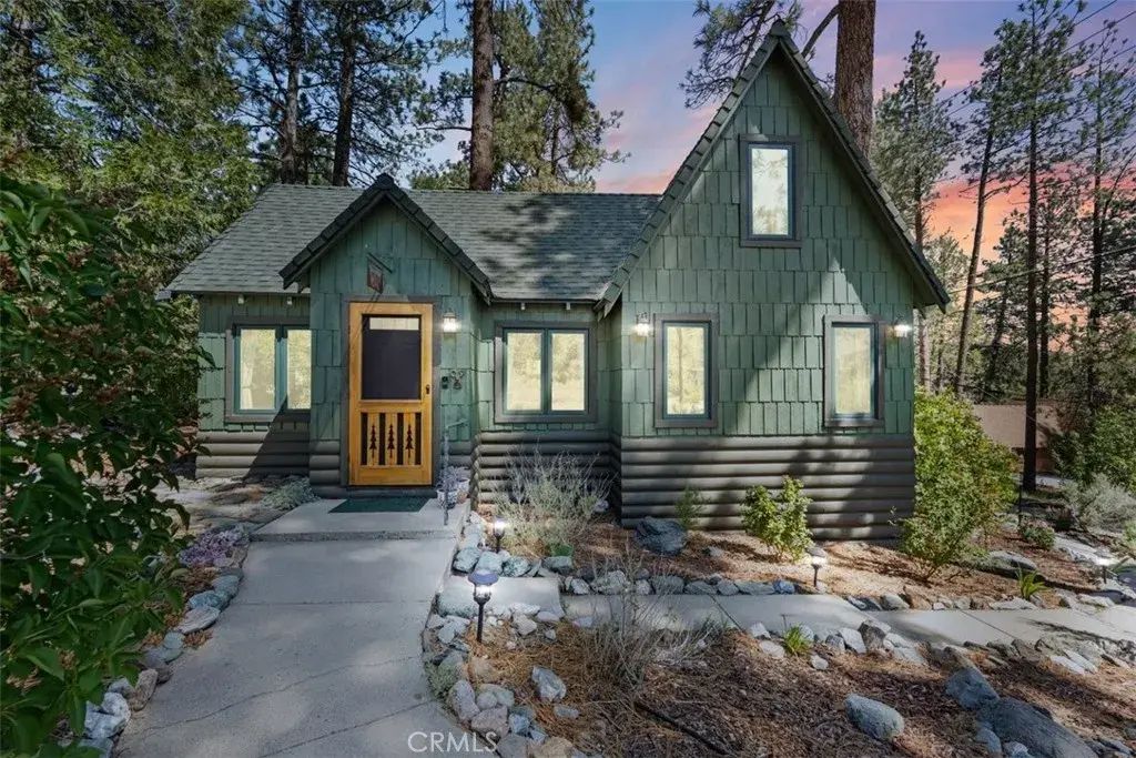 5632 Oak Street, Wrightwood