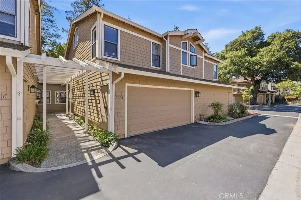 137 Redding Road B, Campbell
