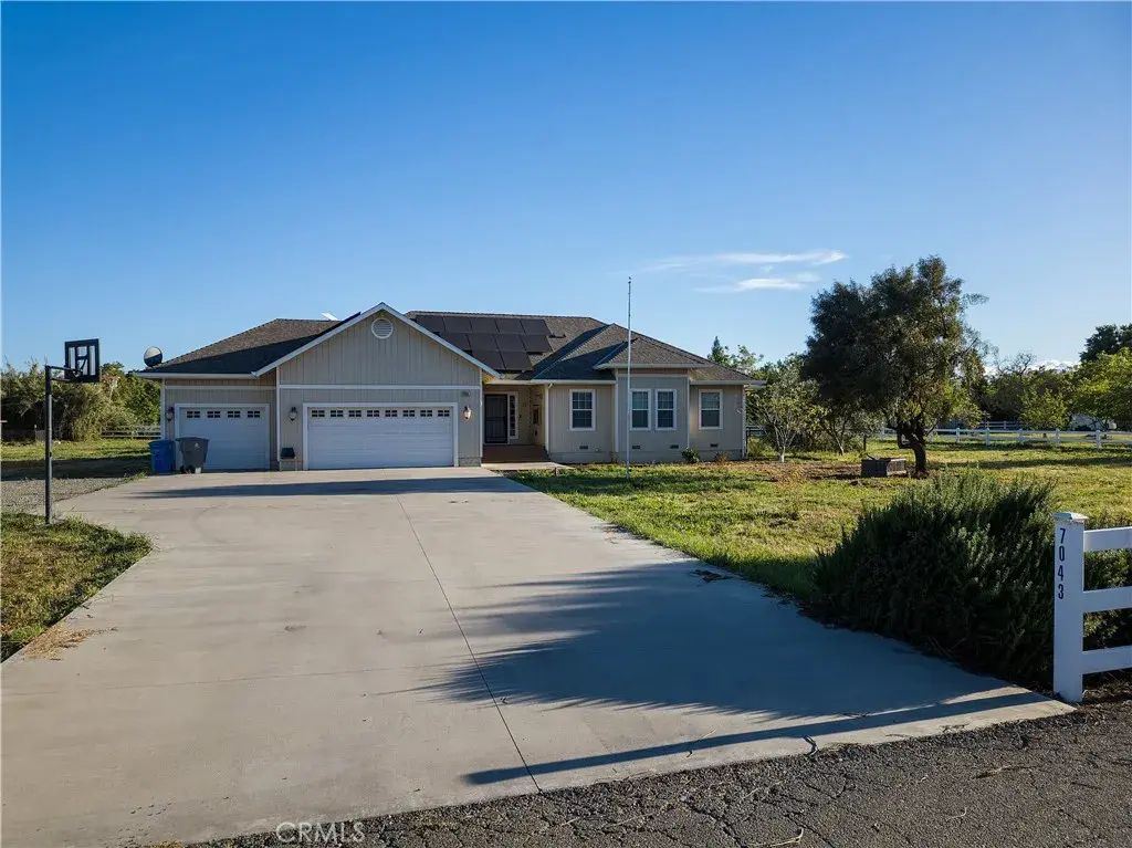 7043 Christie Lane, Colusa
