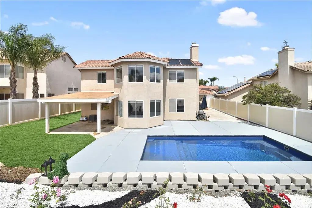 20497 Bloomfield, Riverside