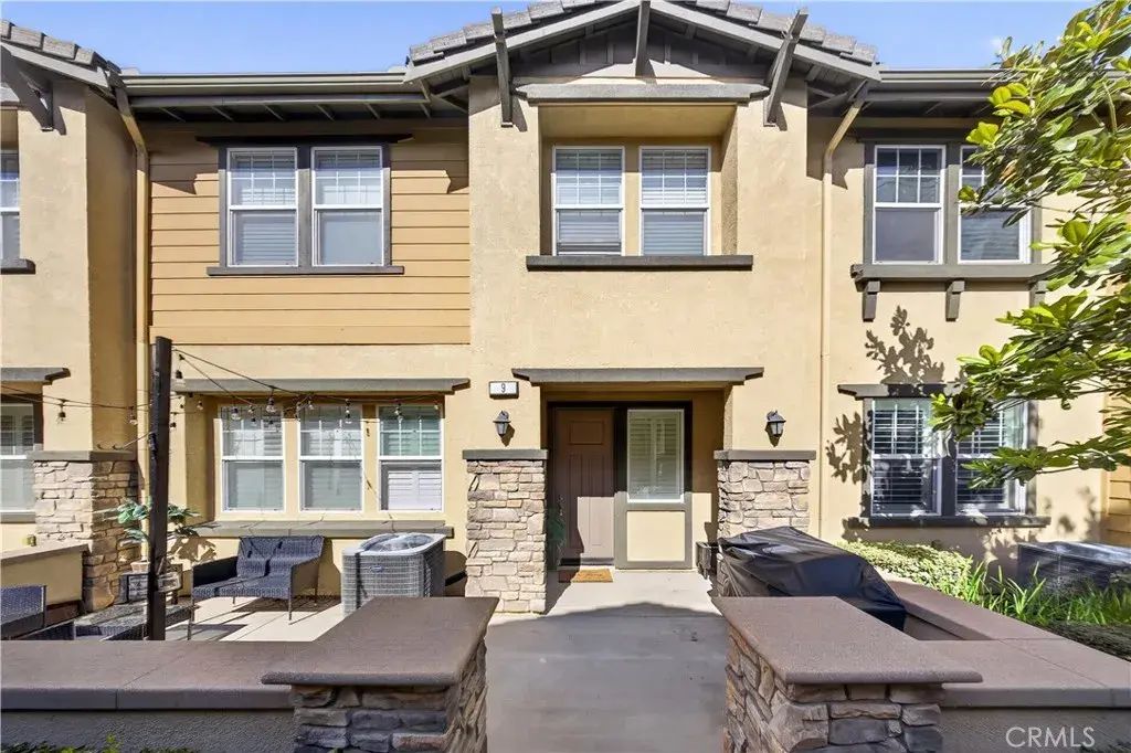 16001 Chase Rd, Fontana