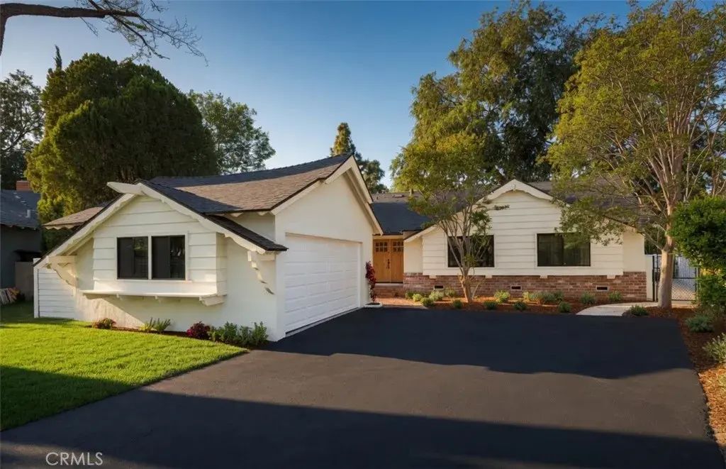 6611 Glade, Woodland Hills