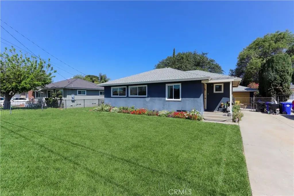 212 W Victoria, Rialto