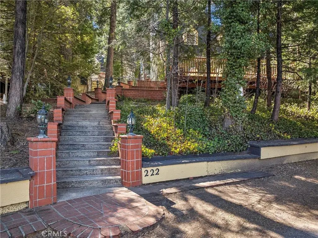 222 Holiday, Lake Arrowhead