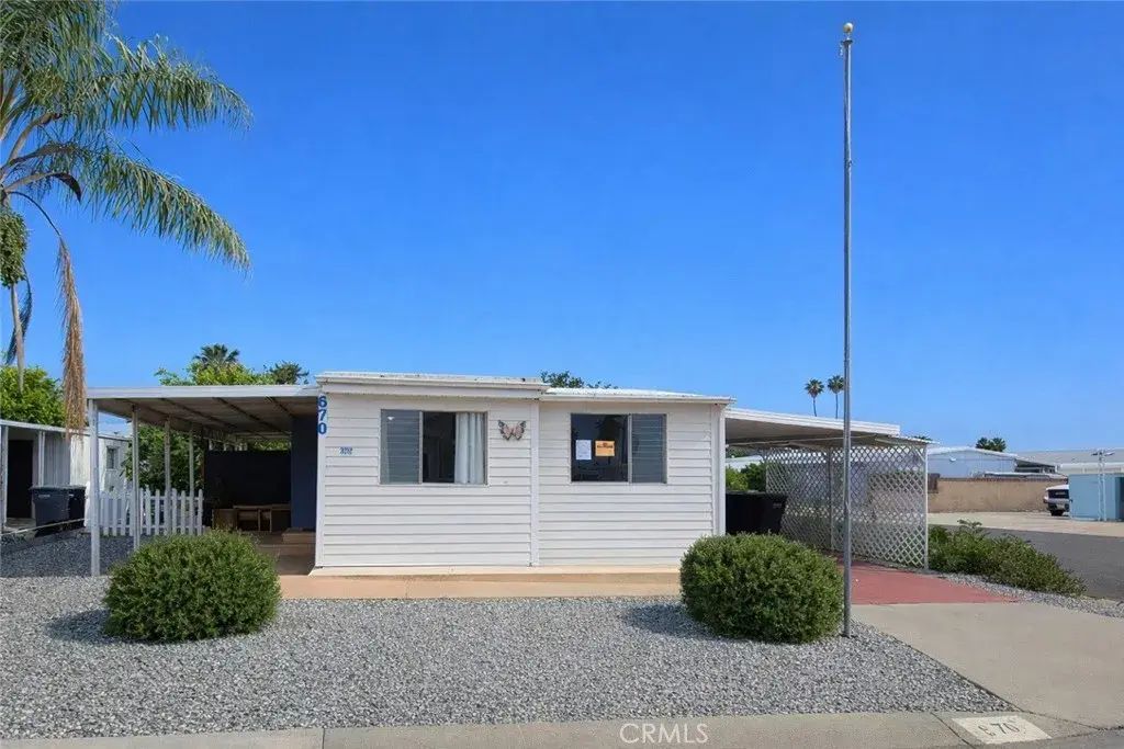 670 Santa Clara, Hemet
