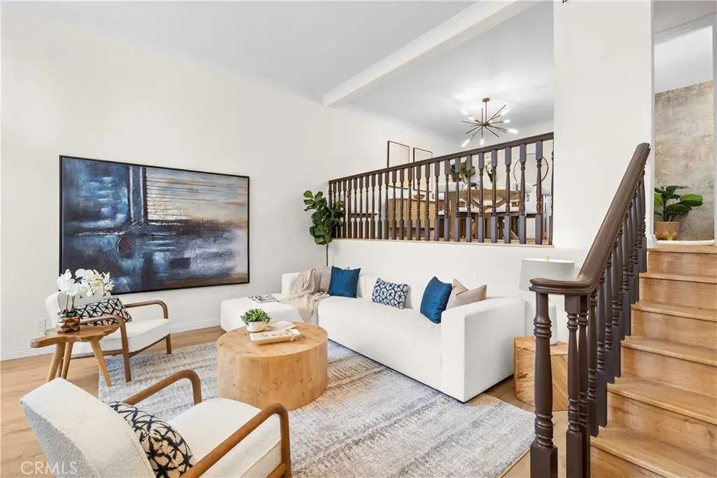 6201 Shoup 67, Woodland Hills