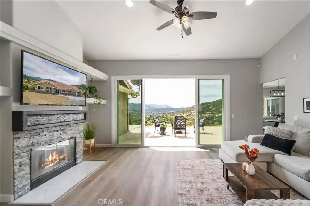 23164 Vista Ramona, Ramona