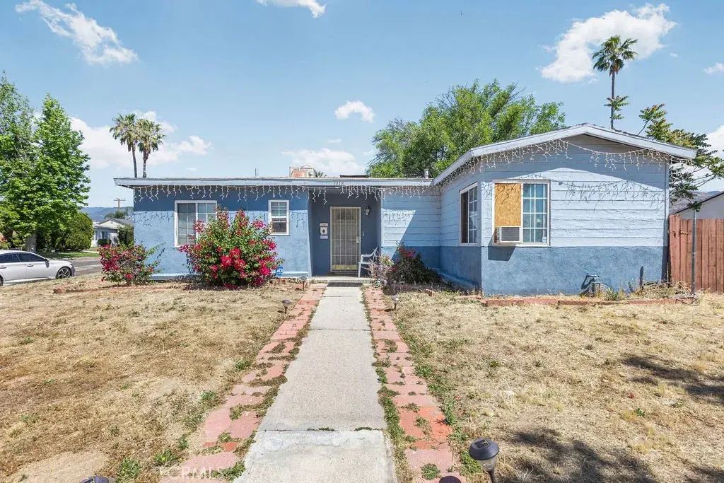 1118 E 33rd St, San Bernardino