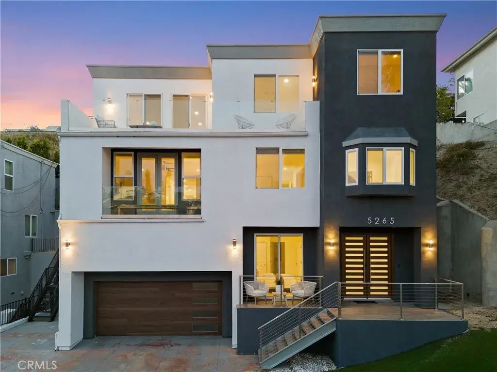 5265 Elvira Road, Woodland Hills