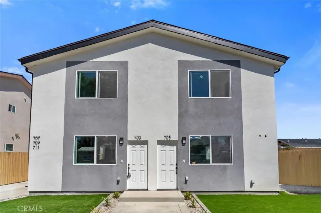 709 W 80th, Los Angeles