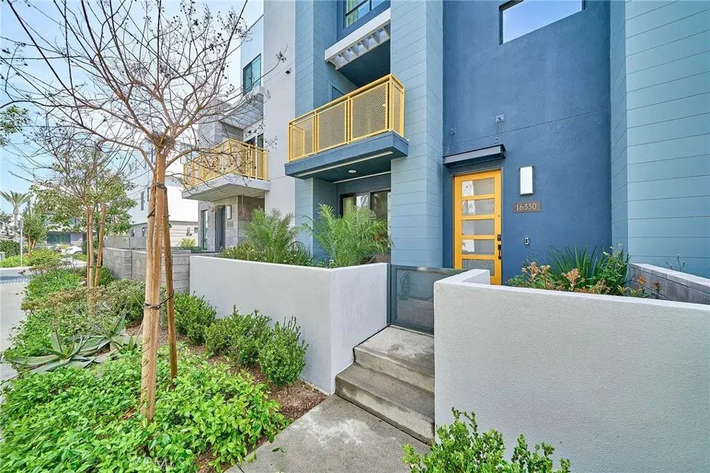 16330 Moonstone Cir, Tustin