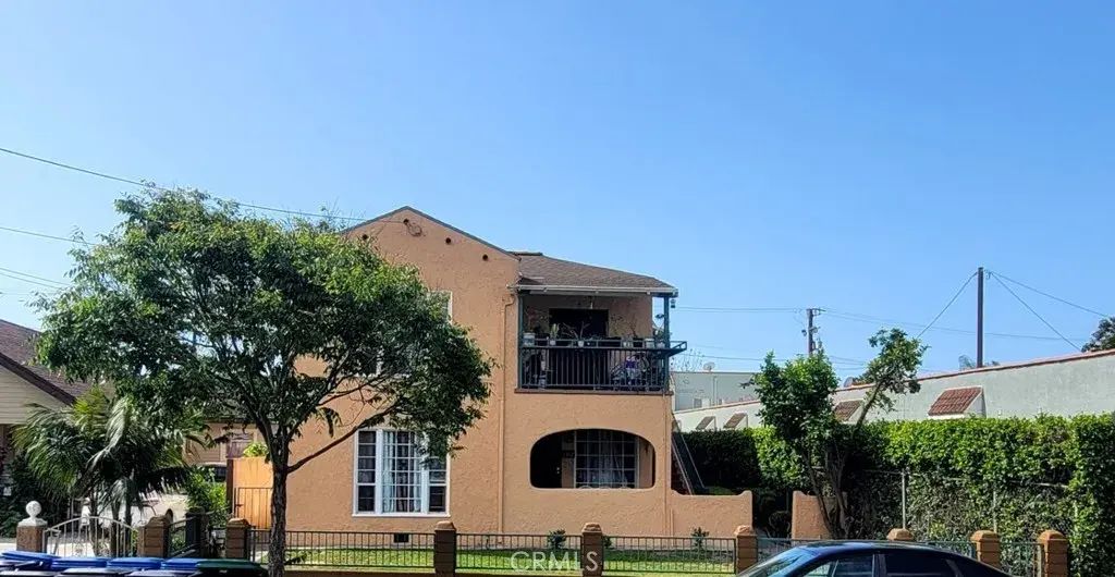 1310 E Hellman, Long Beach