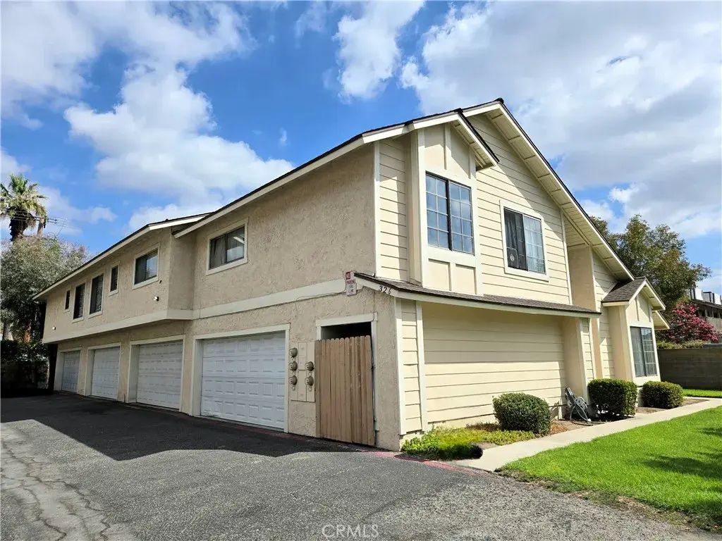 326 W 9th Street B, Upland