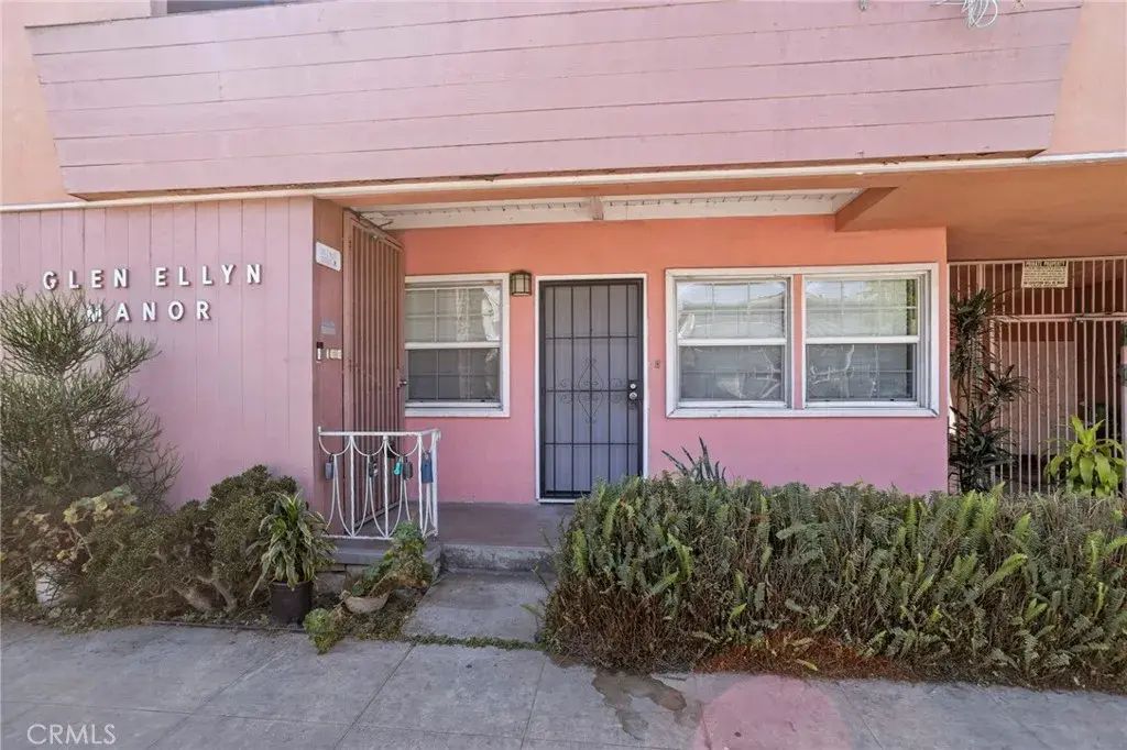 930 E 1st, Long Beach