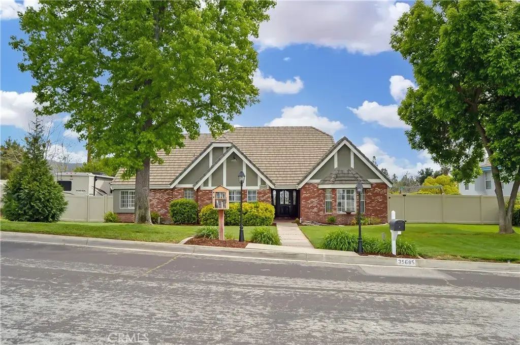 35685 Sleepy Hollow Lane, Yucaipa