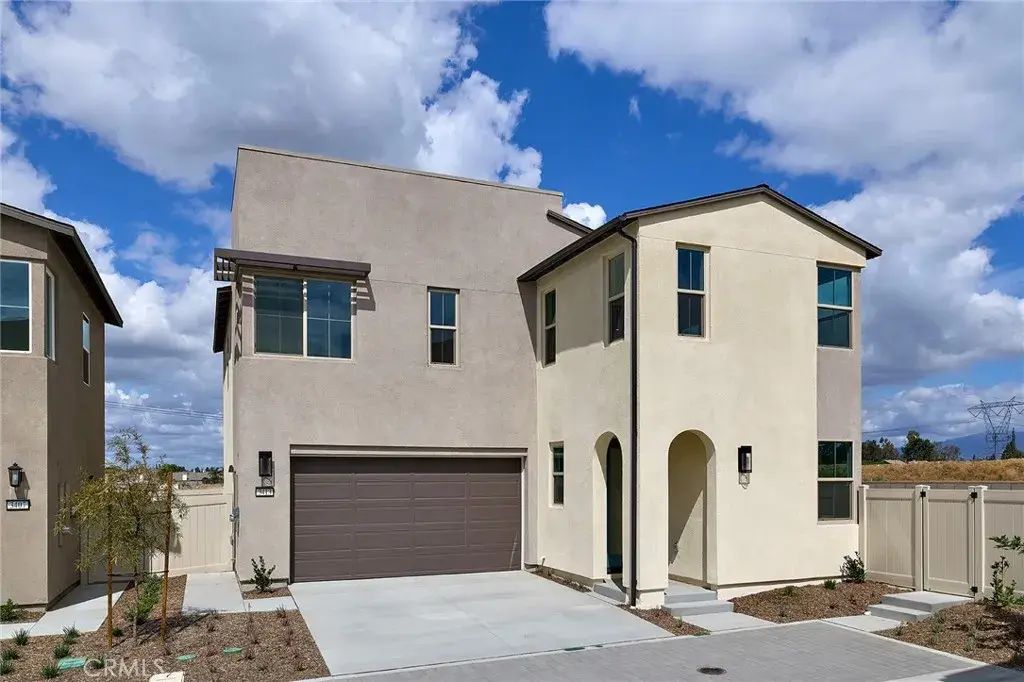 3413 East Moonstone Drive, Ontario