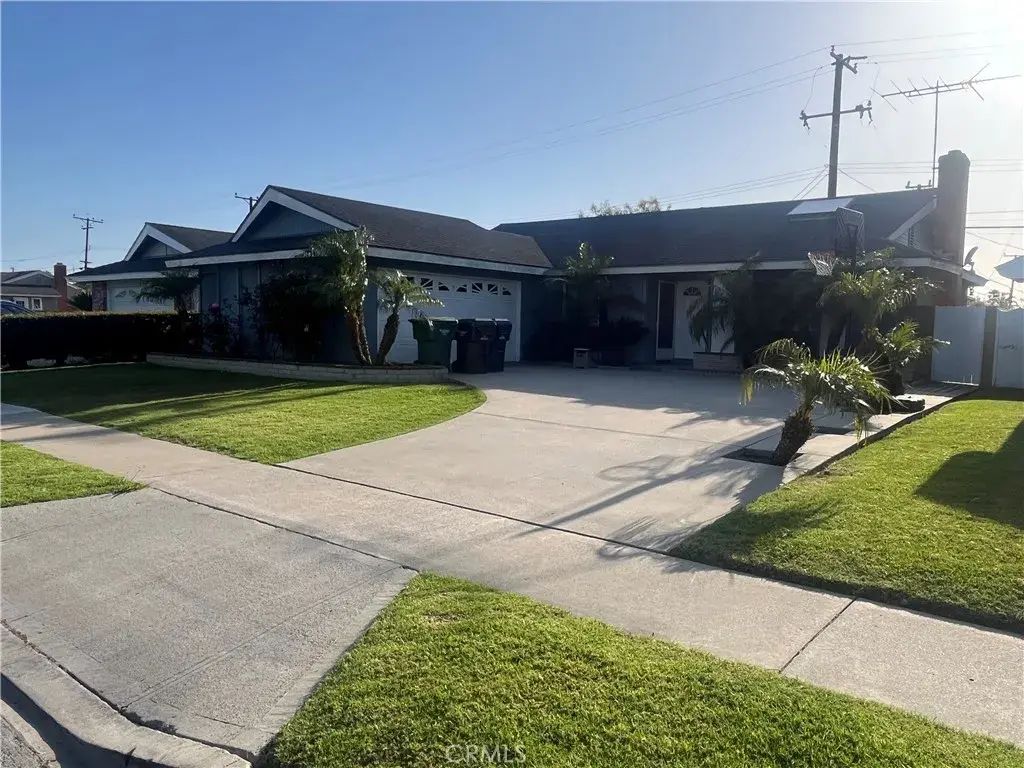 17671 Wrightwood Lane, Huntington Beach