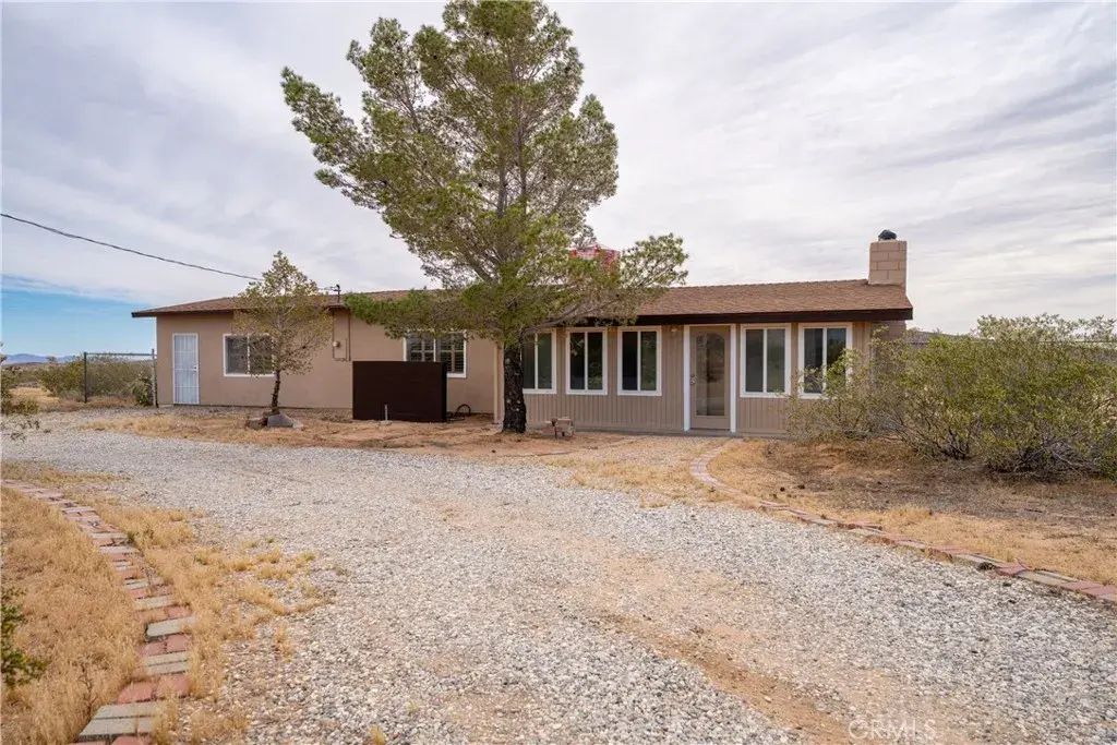 1325 Luna Mesa Road, Yucca Valley