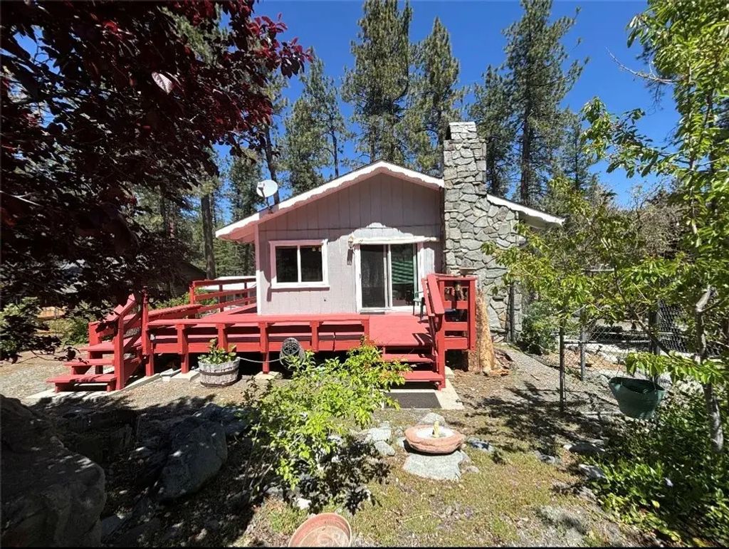 5746 Elm, Wrightwood