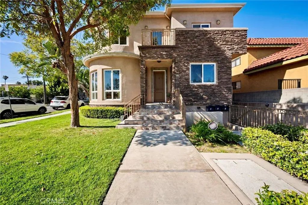 210 S Cedar Street 1, Glendale
