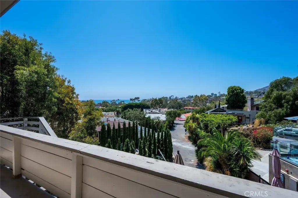 350 Y Place D, Laguna Beach