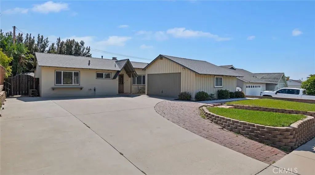 124 Hastings, Ventura