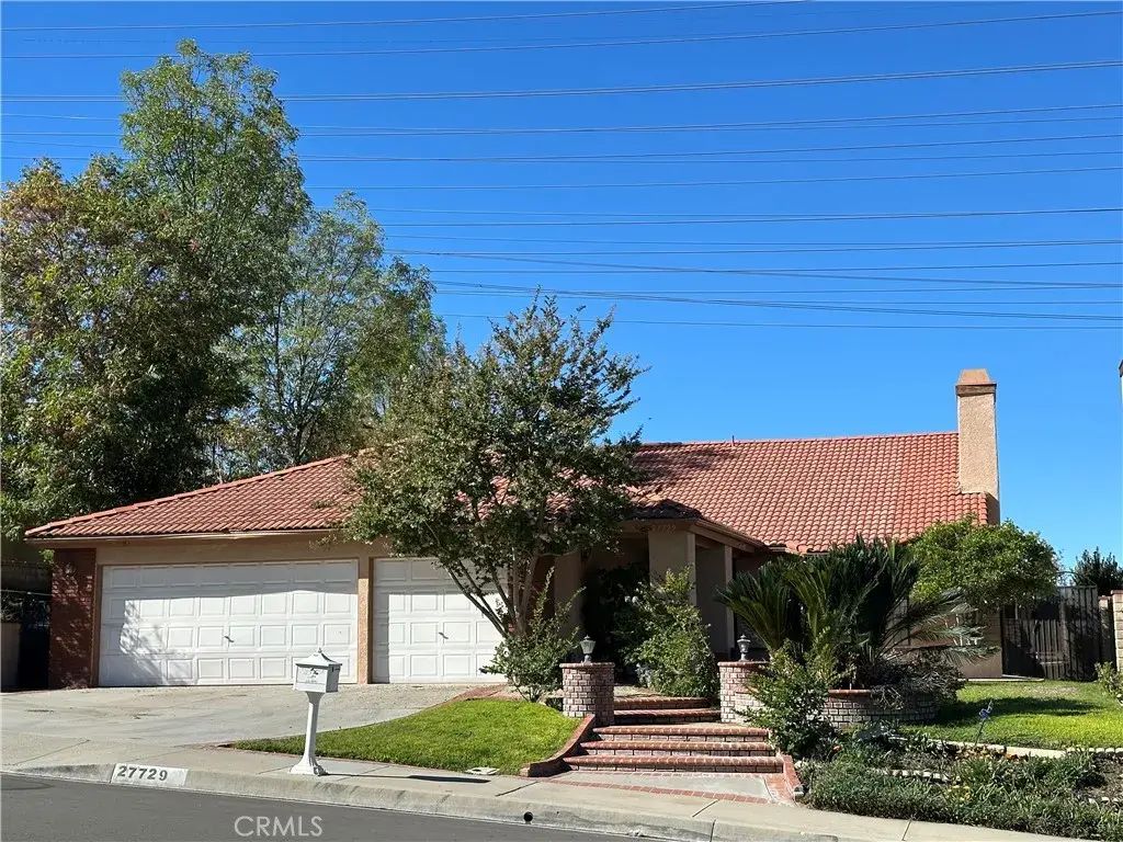 27729 Sutters Pointe, Saugus